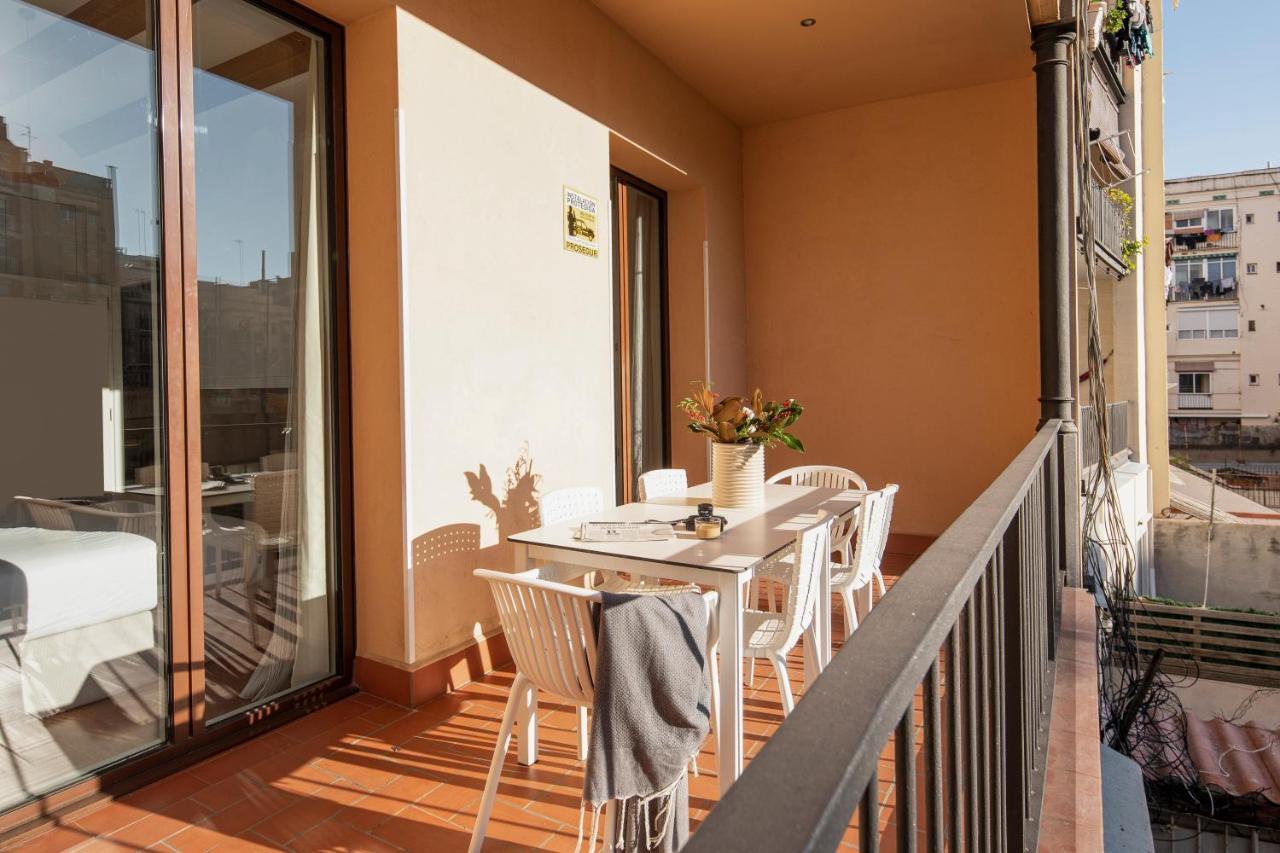 Aspasios Market Balconies Apartment *